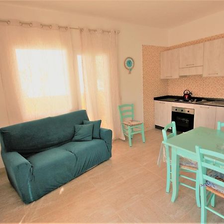 Shr Badesi Apartment Luaran gambar