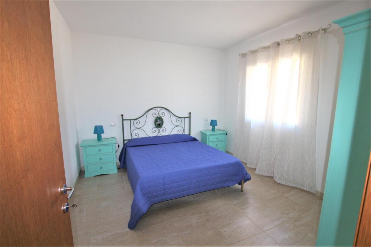 Shr Badesi Apartment Luaran gambar