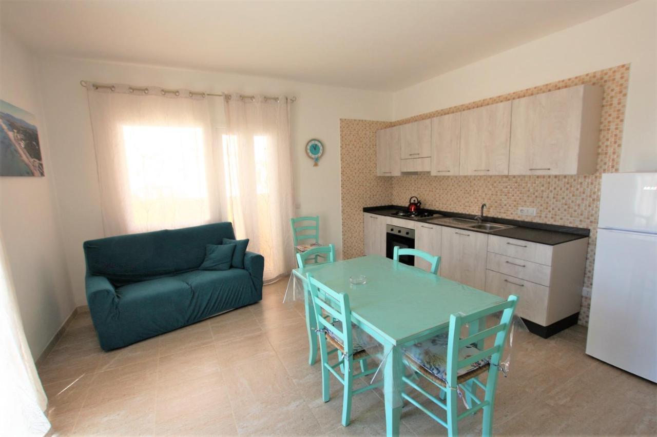 Shr Badesi Apartment Luaran gambar