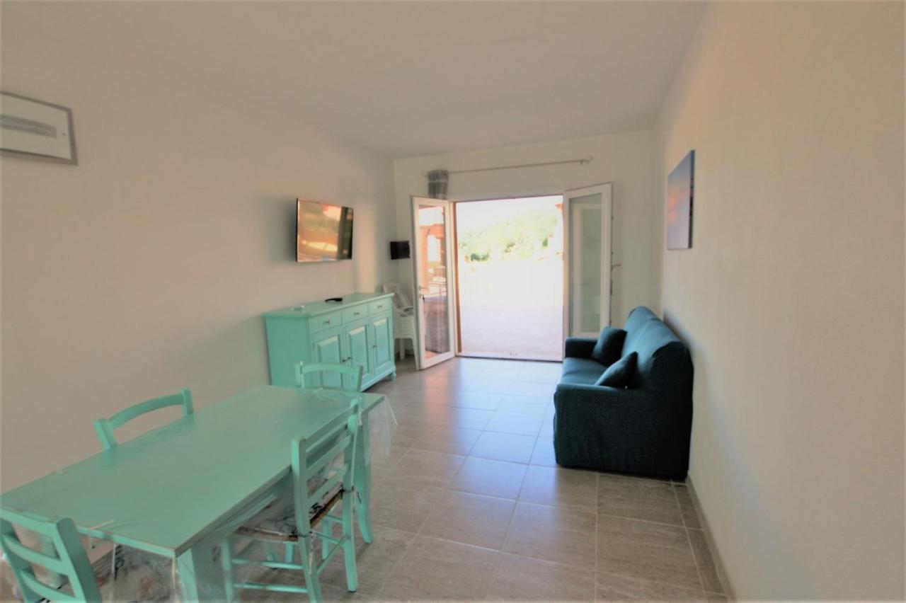 Shr Badesi Apartment Luaran gambar