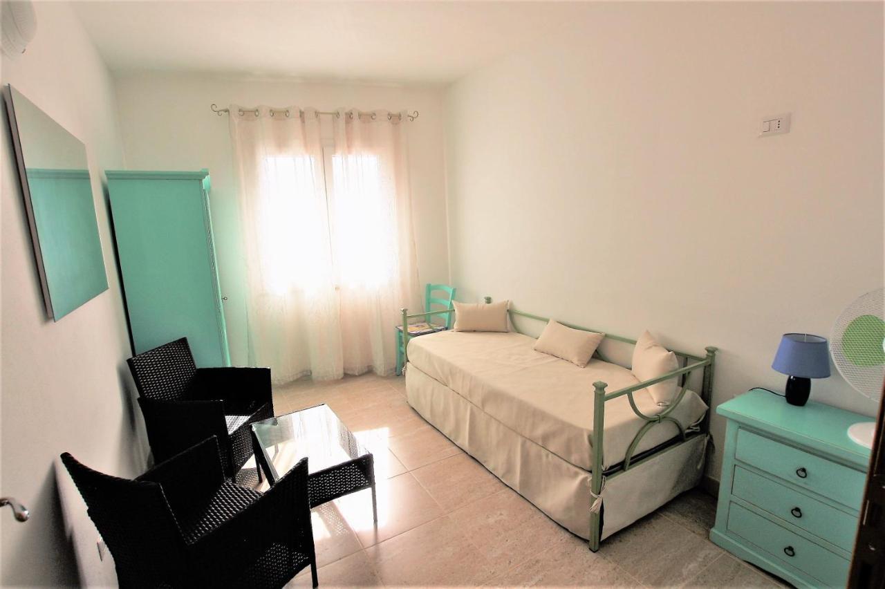 Shr Badesi Apartment Luaran gambar